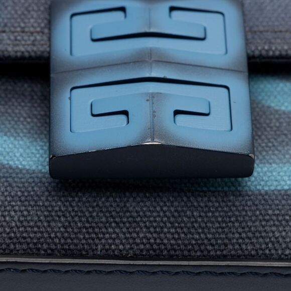 Givenchy x Chito Graffiti Effect Canvas 4G Small Shoulder Bag - Picture 11 of 16